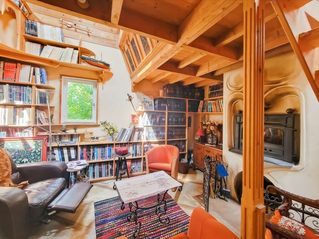 ILE DE GROIX - Domaine 9600m2, 2 habitations. Maison de154m2 sortie d'un livre d'aventure! - photo 7