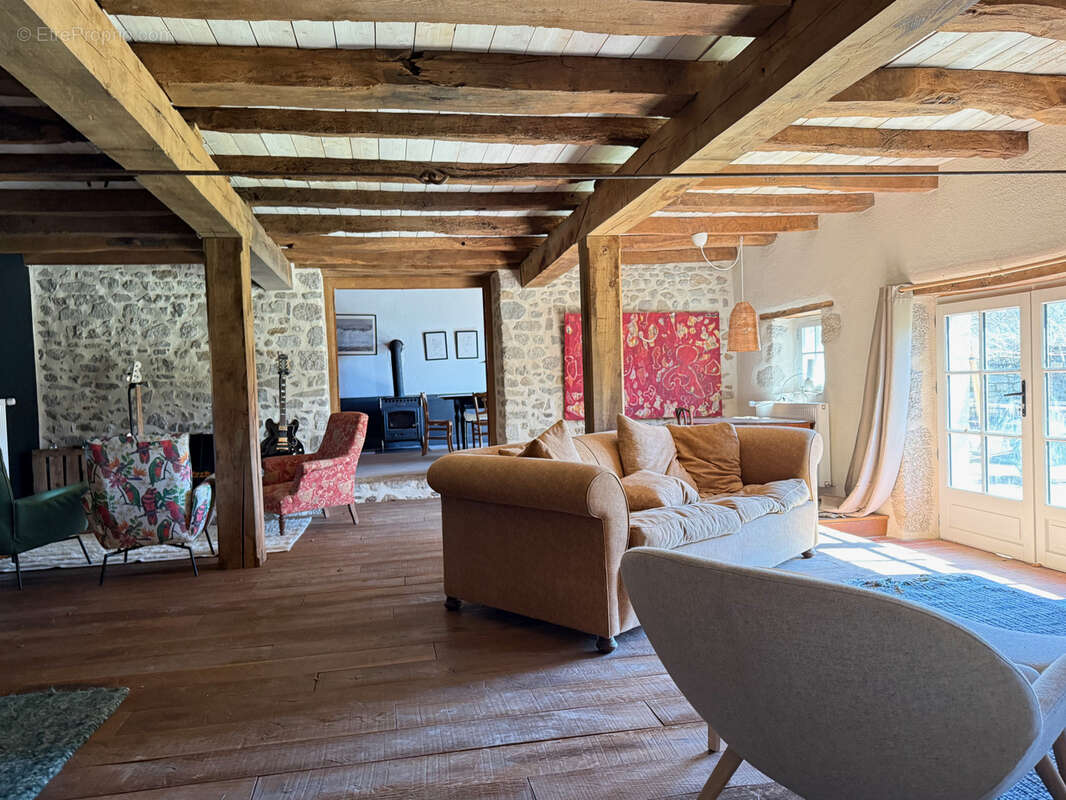 Maison à CHARENSAT