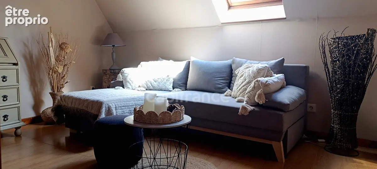 Virginie Masson – Capifrance vous propose cette maison en pierre de 92 m² pleine de charme, située à Seignelay, proche des comme - photo 19