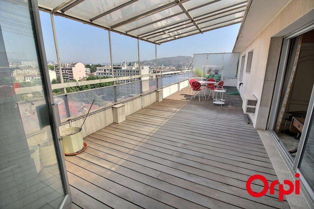 Appartement de type 3/4 -170 m² - Penthouse - Dernier étage Terrasse 45 m² - Parking - photo 2