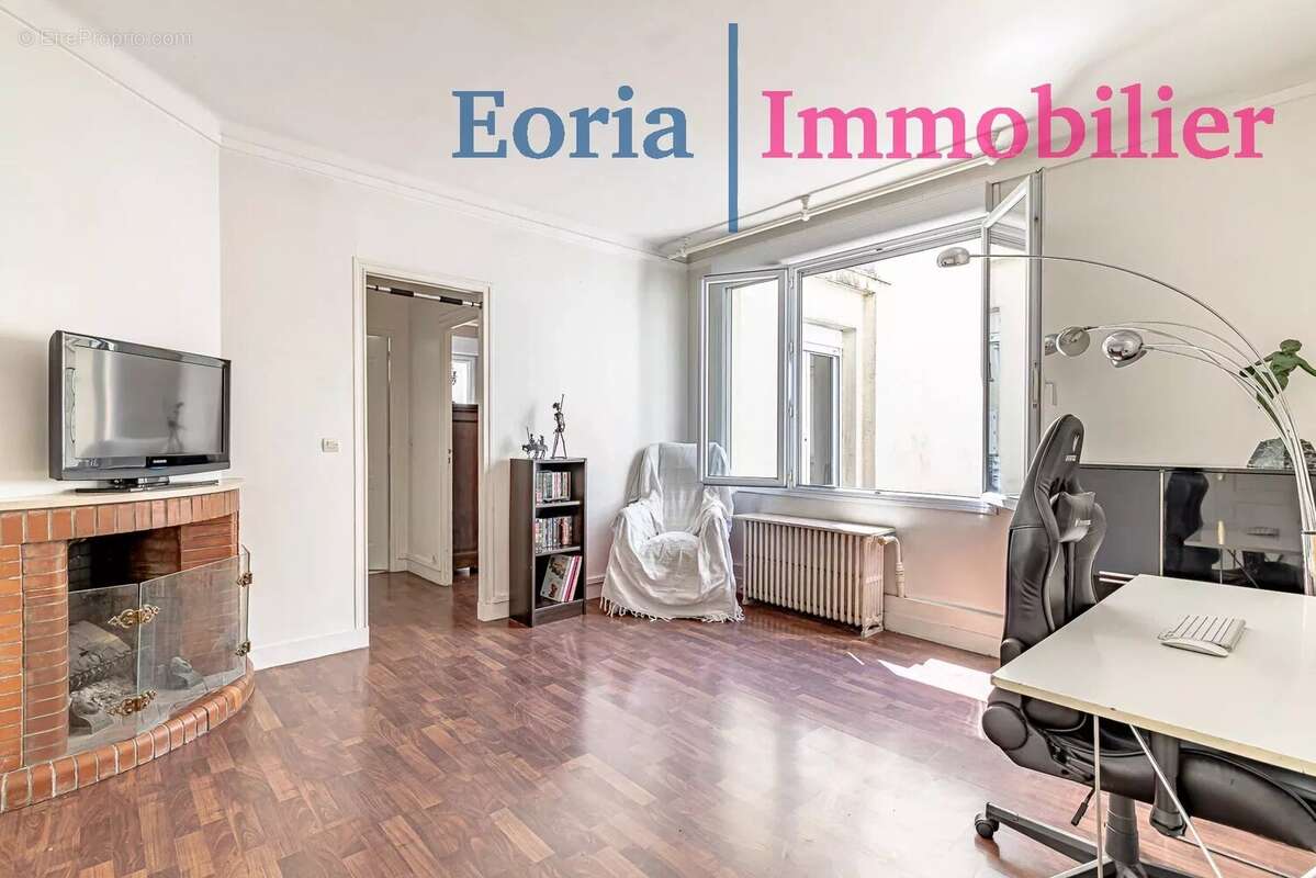 Appartement à PARIS-7E