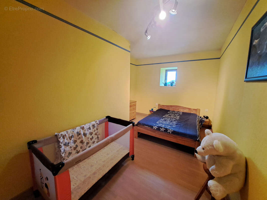 Maison à SAINT-SIGISMOND-DE-CLERMONT