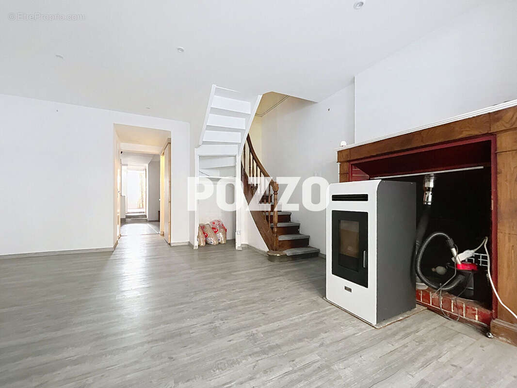 Maison à TESSY-SUR-VIRE