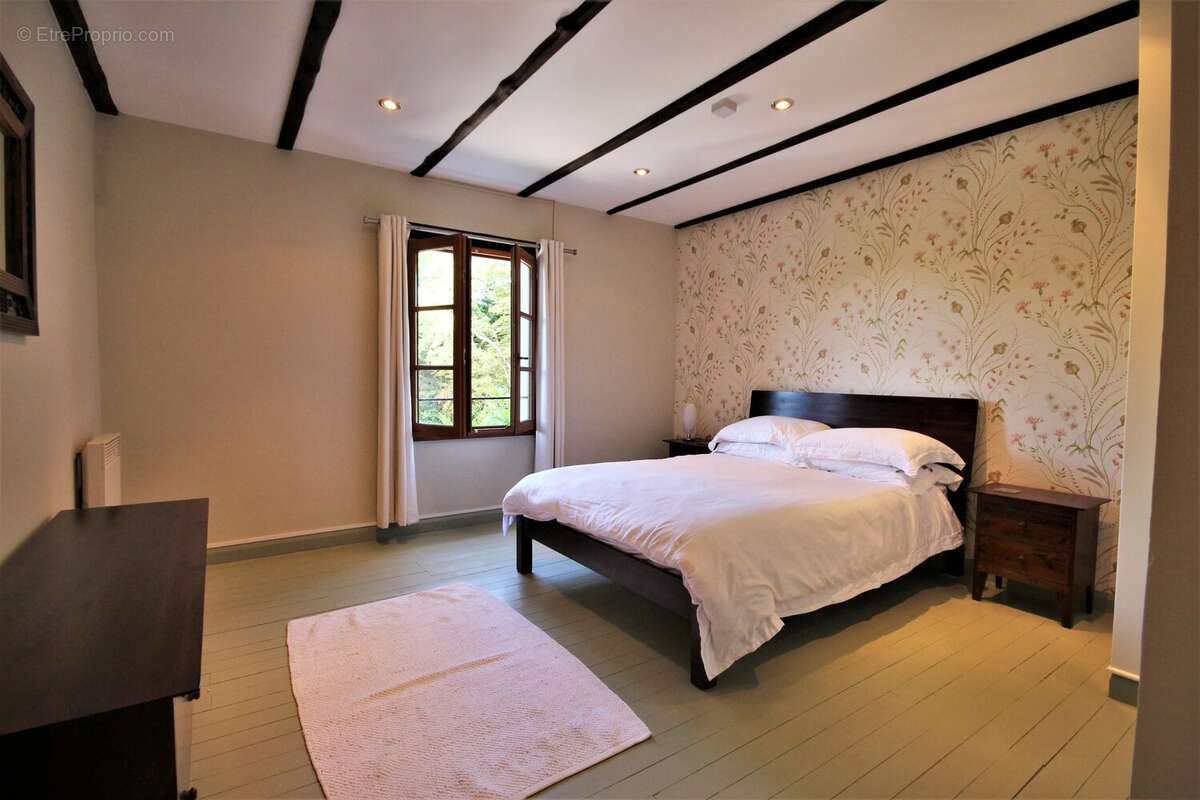 Propriété en pierres, 6 Chambres et piscine - photo 7