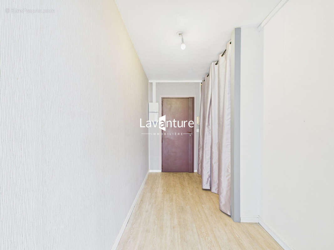 Appartement à FRESNES