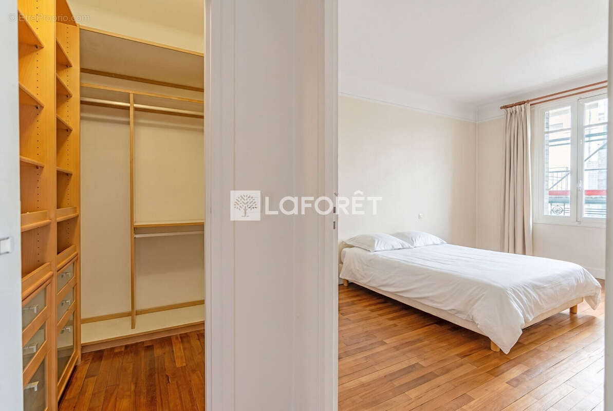 Etage eleve - traversant - balcon - vue degagee - profession liberale - photo 9