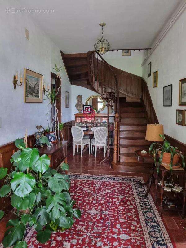Maison à JU-BELLOC