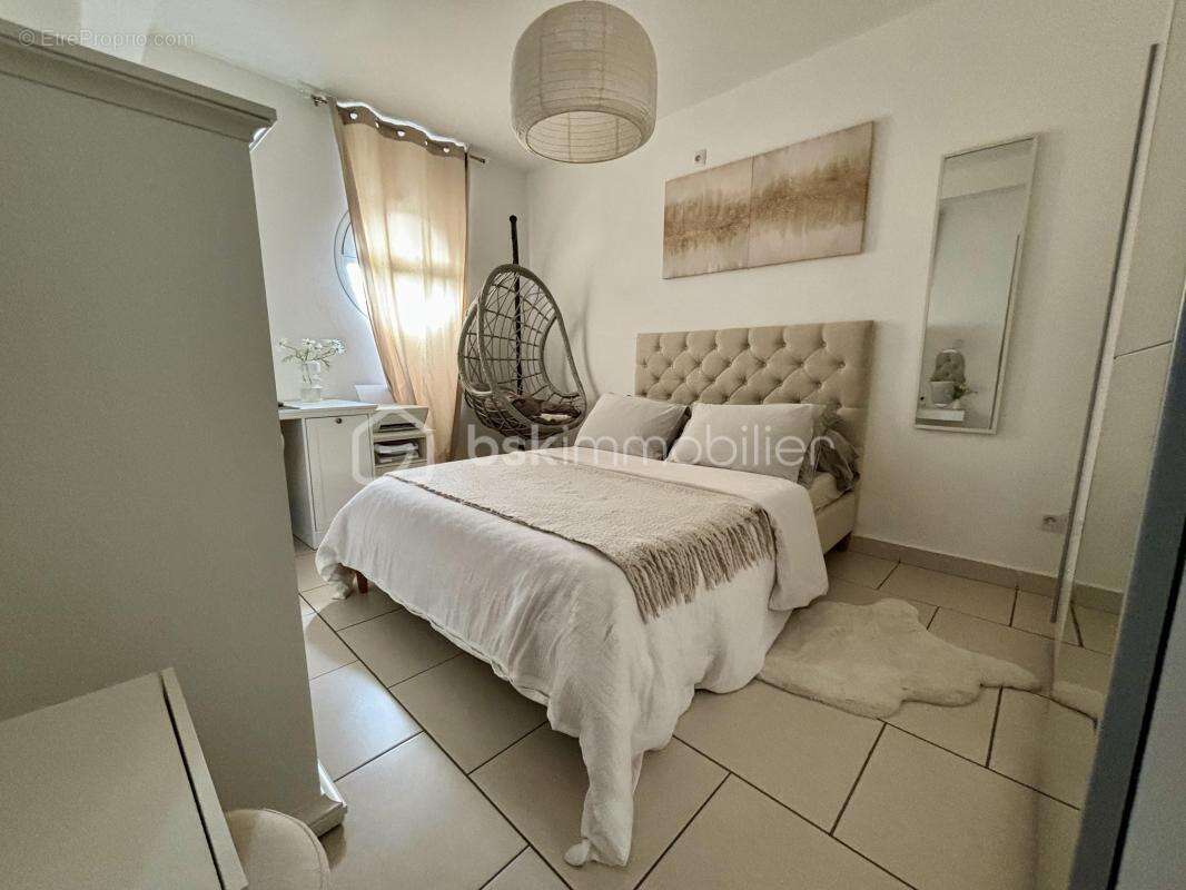 Appartement à SAINTE-SUZANNE