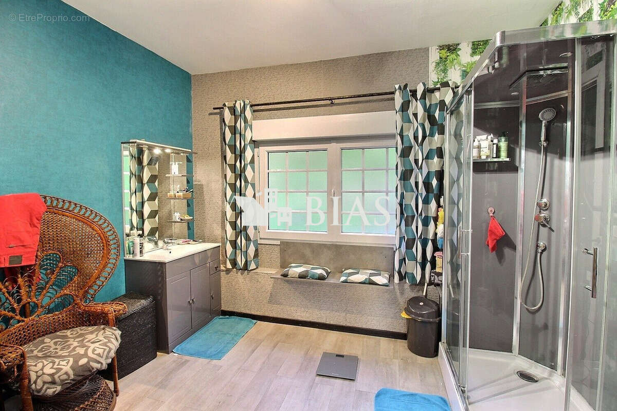 Maison à NASSANDRES