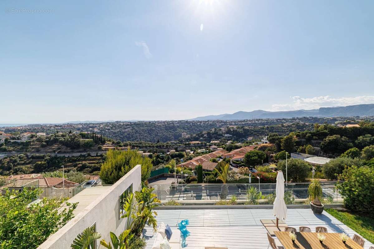 Villa californienne. nice  / saint pierre  / vue mer panoramiquede feric - photo 28