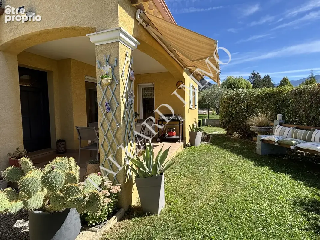 La Saulce, villa de plain-pied, T 4 + garage sur terrain 781 m2. - photo 31