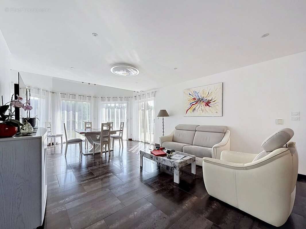 Maison 217 m² à Touques  - photo 6