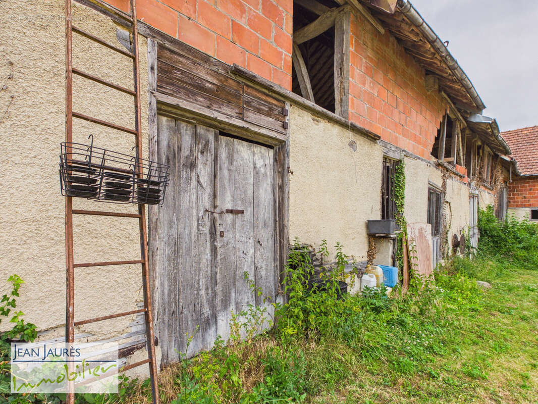 Maison de campagne au fort potentiel avec magnifique terrain - photo 13