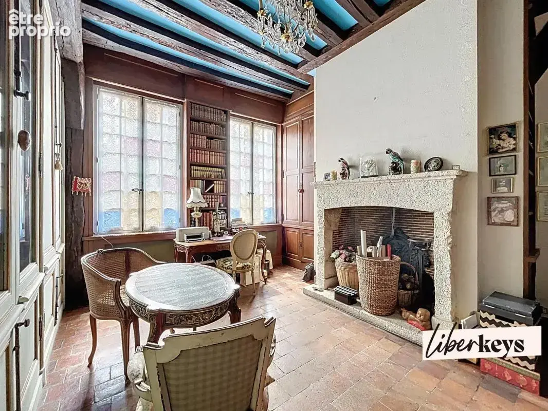 Rare à Verneuil-sur-Avre : demeure historique et jardin de 1 560 m² - photo 20