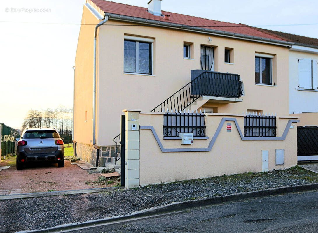 Maison à CUSSET