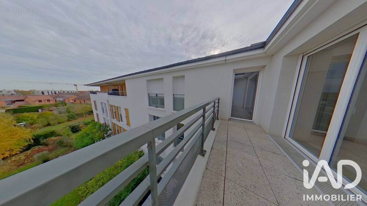 Photo 1 - Appartement à LIEUSAINT