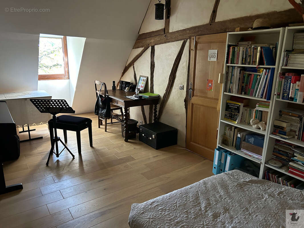 Maison typique en pierre 200 m2 dans un petit hameau au calme - beau parc arboré. - photo 9