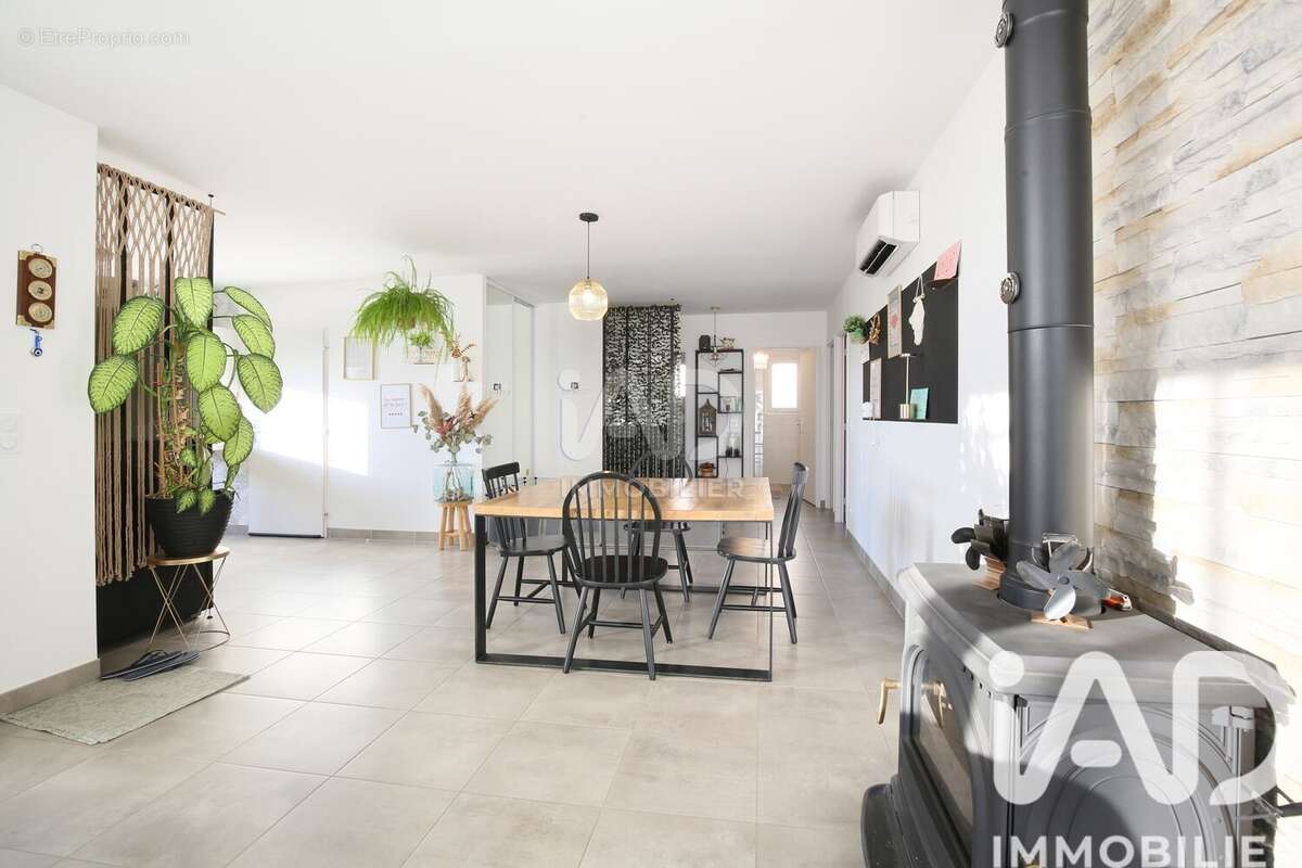 Photo 2 - Maison à DREMIL-LAFAGE