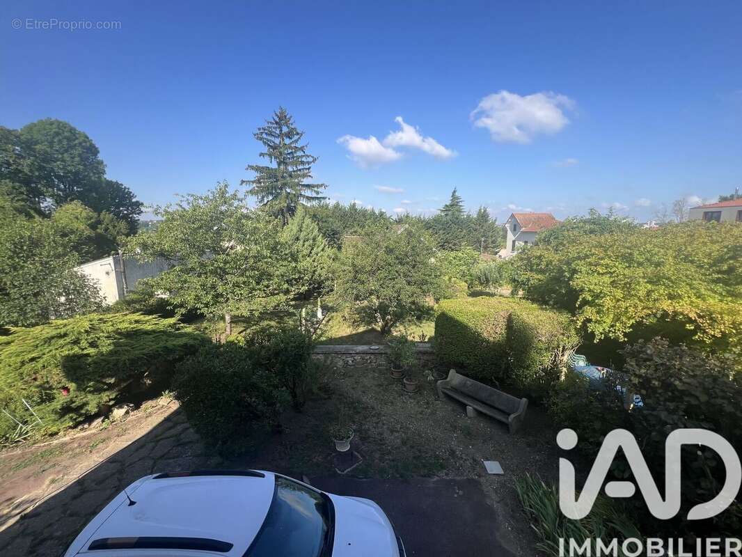 Photo 4 - Maison à SAINTRY-SUR-SEINE
