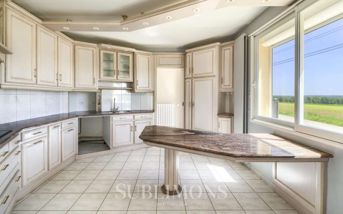 Maison à CARO