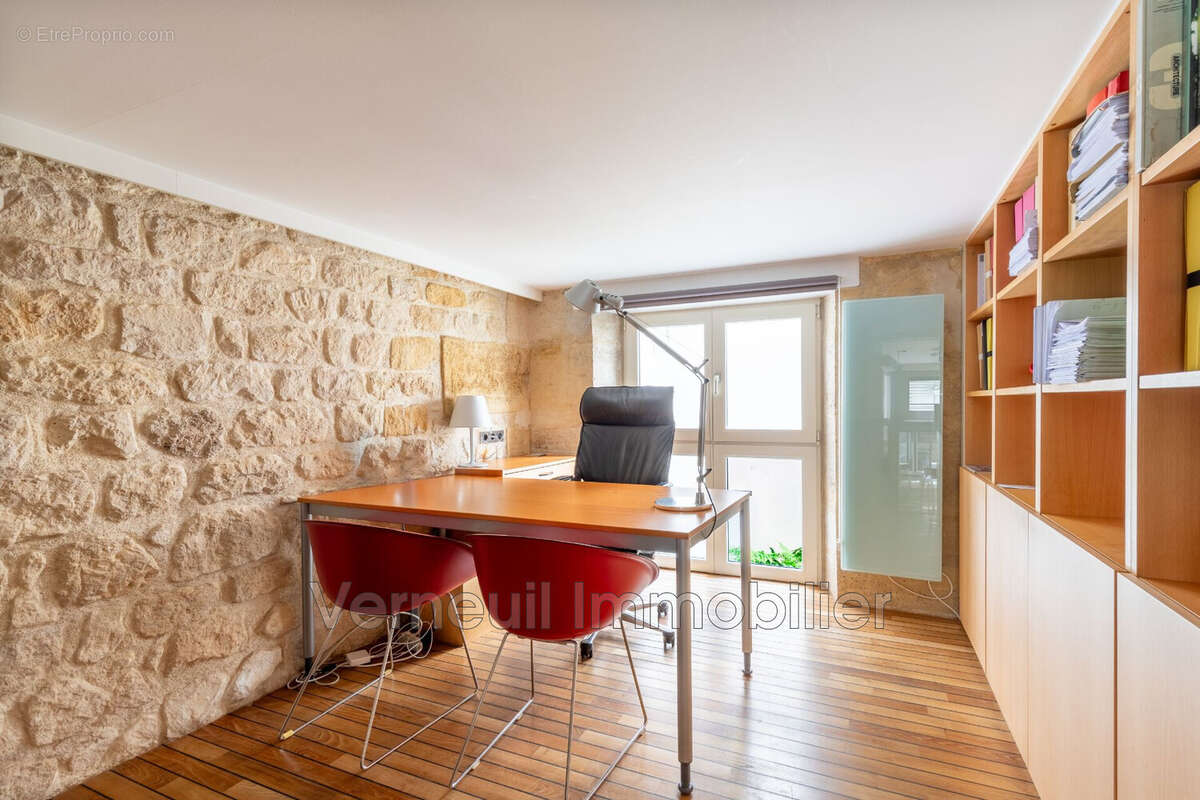 Commerce à PARIS-7E