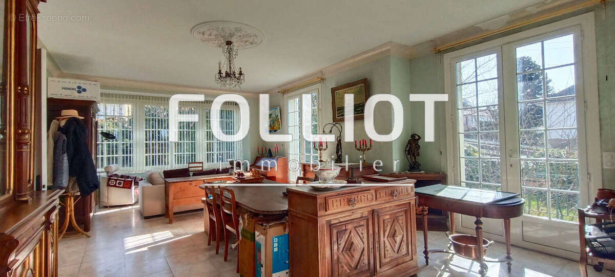 Maison à VILLEDIEU-LES-POELES