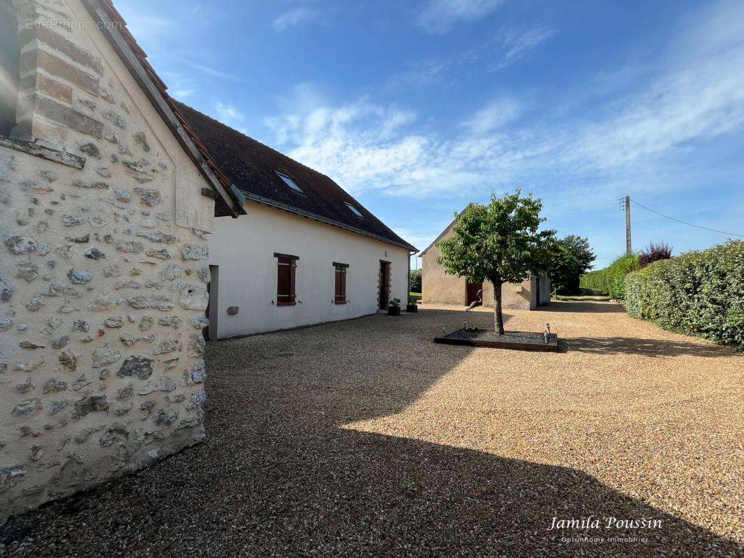 Maison de Campagne (137 m2 - 7 pièces) NOYANT-VILLAGES (49) - photo 9