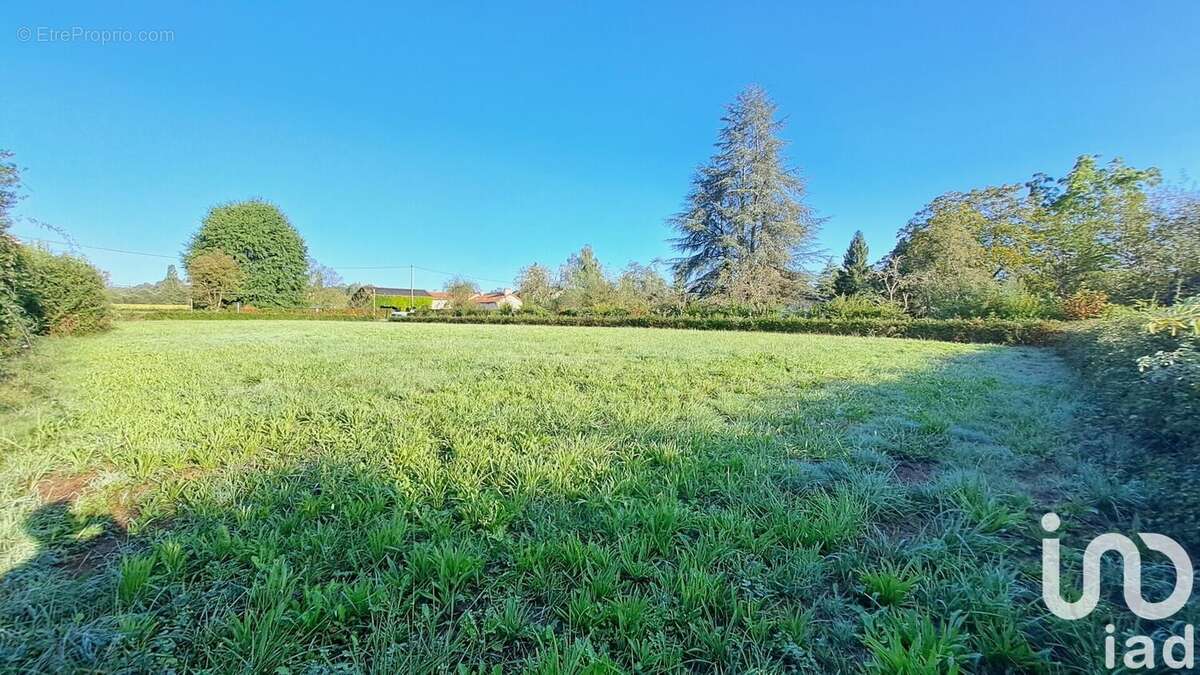 Photo 4 - Terrain à POUYASTRUC