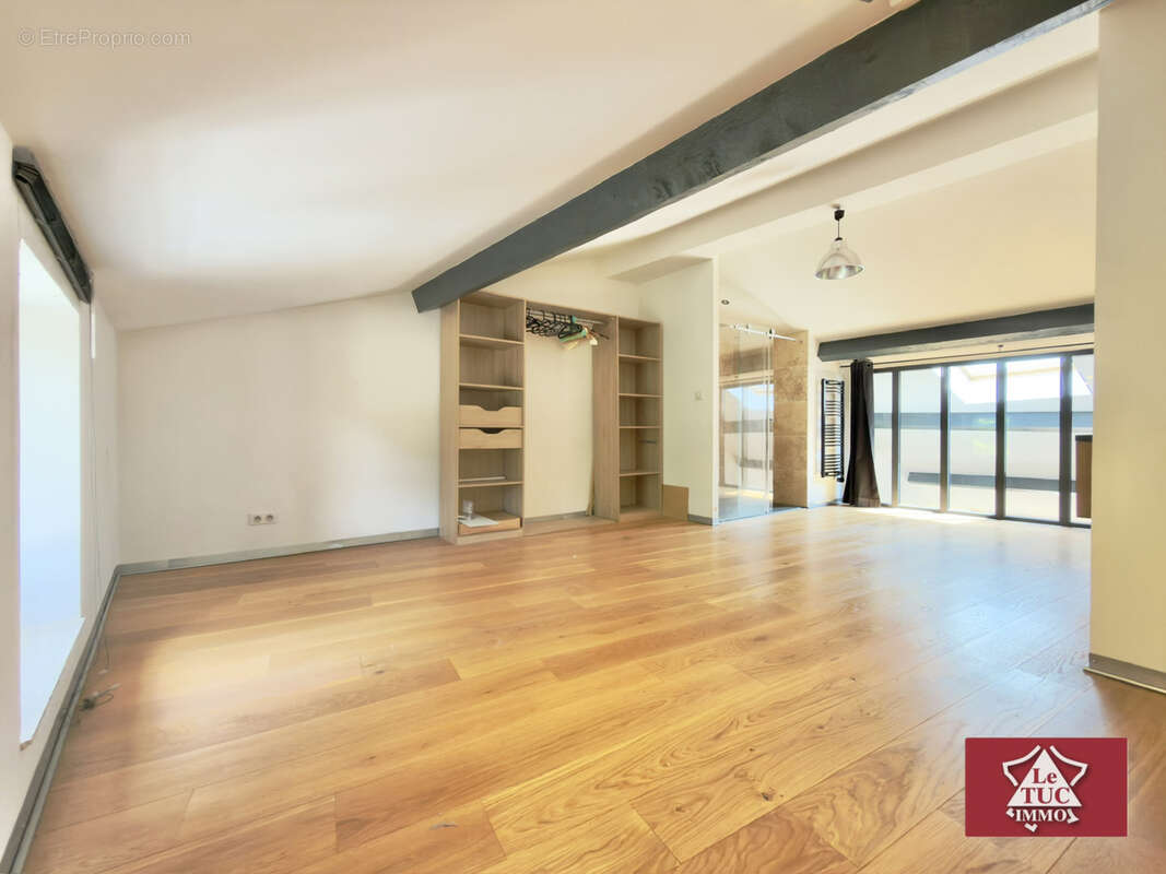 Maison de ville avec terrasses, garage et jacuzzi - photo 13