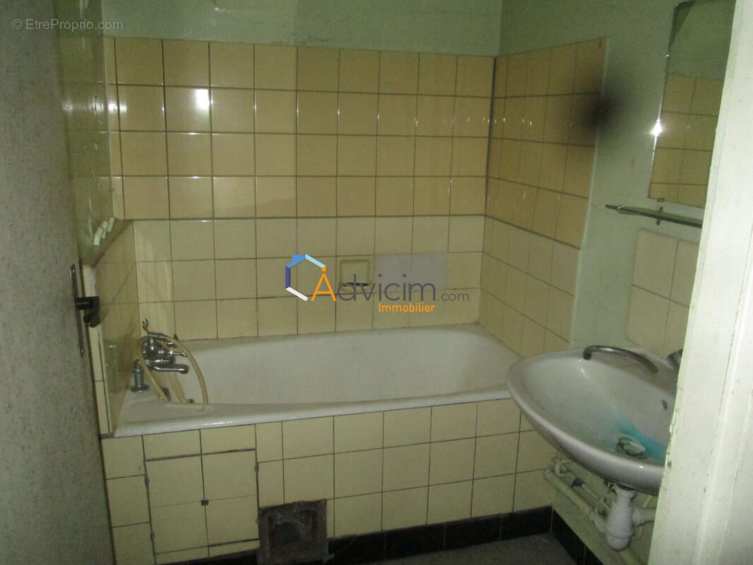 Appartement à LUXEUIL-LES-BAINS