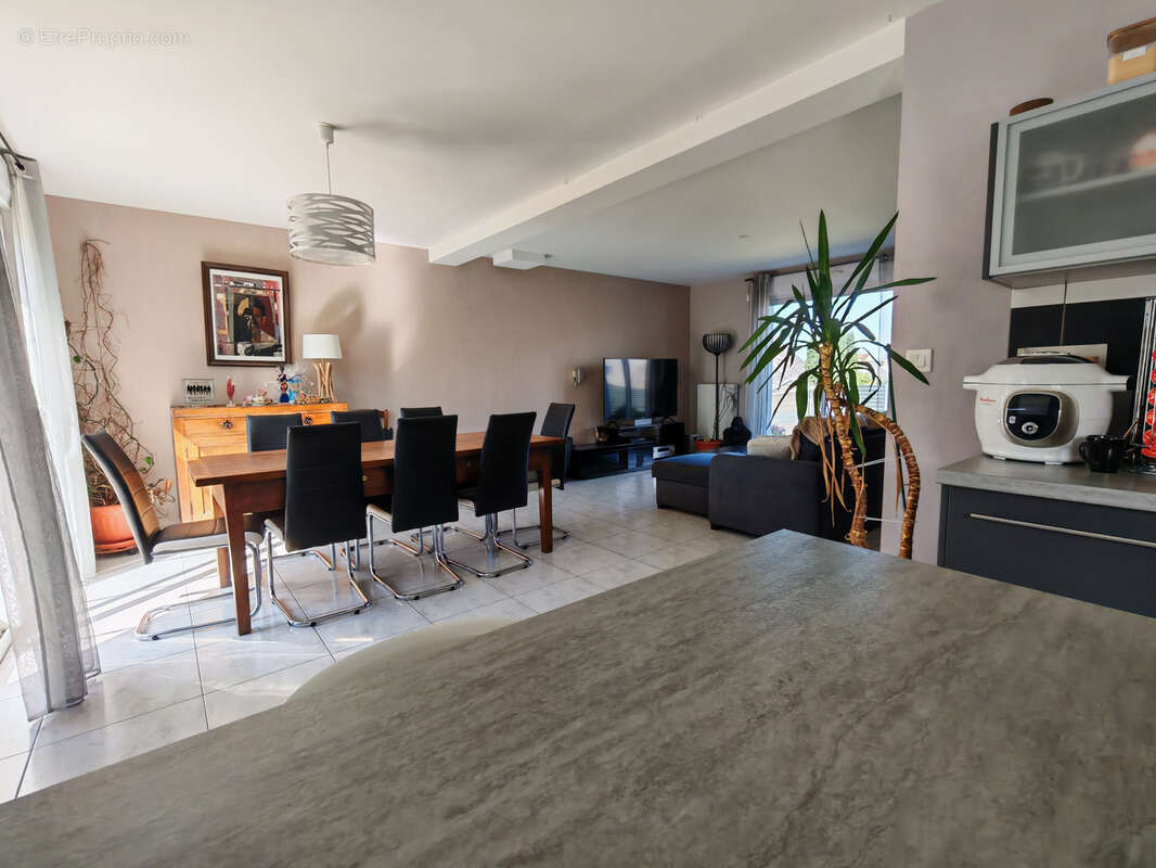 Maison à SAINT-PAIR-SUR-MER