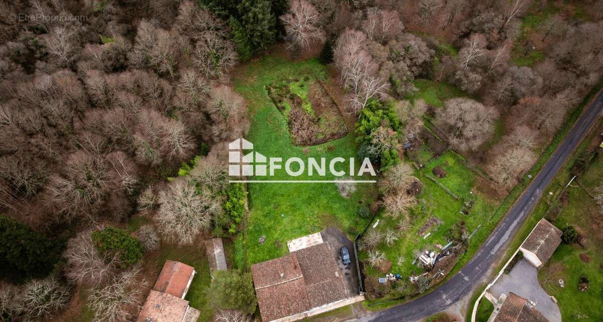 Maison à ORADOUR-SUR-GLANE