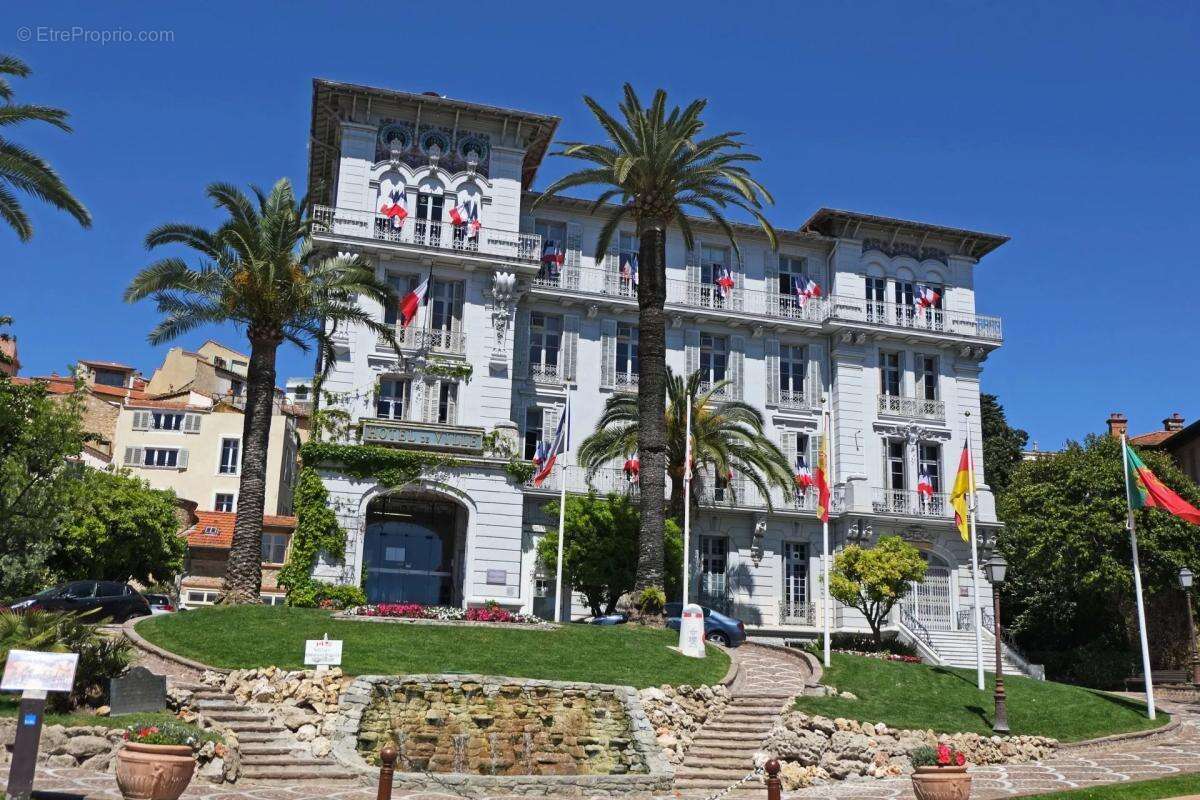 Appartement à LE CANNET