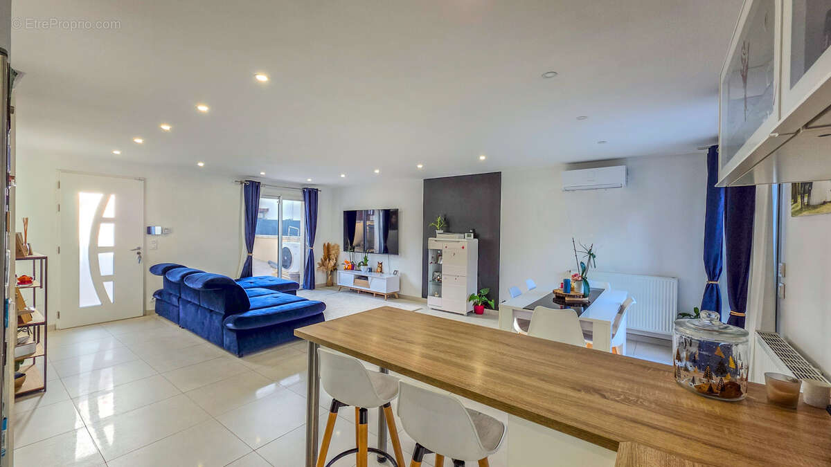 Maison à SARTROUVILLE