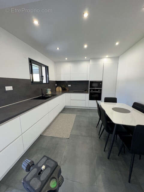 Maison neuve avec piscine - photo 3