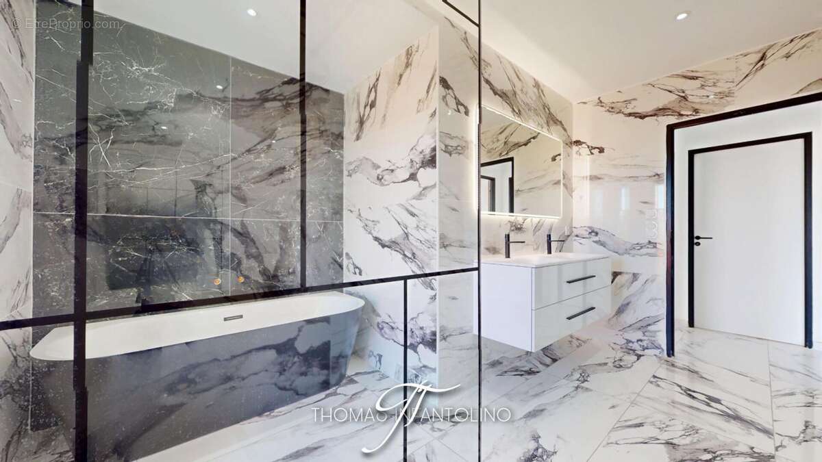 Villa d'architecte 175 m2 - piscine - vue montagne noire - garage - photo 15