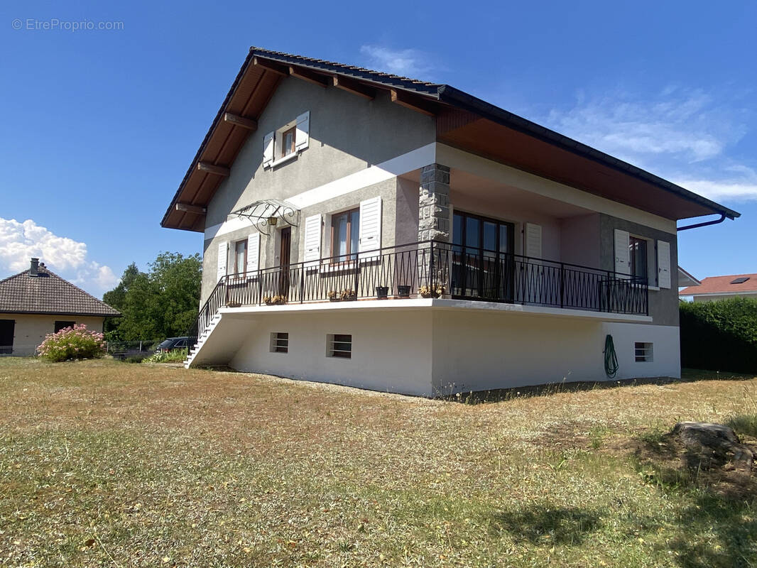 Maison à ALLINGES