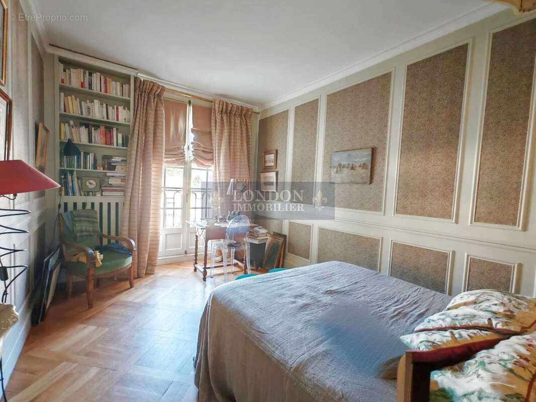 Appartement à VERSAILLES