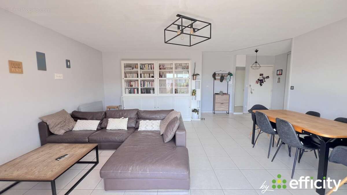 Appartement à MARSEILLE-9E