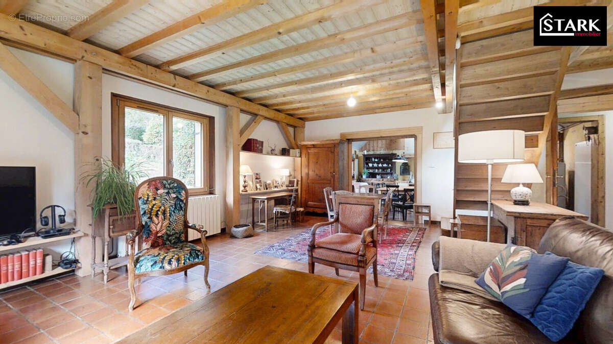 Maison à SAINT-HIPPOLYTE