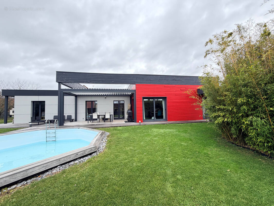 Maison à MEROUX