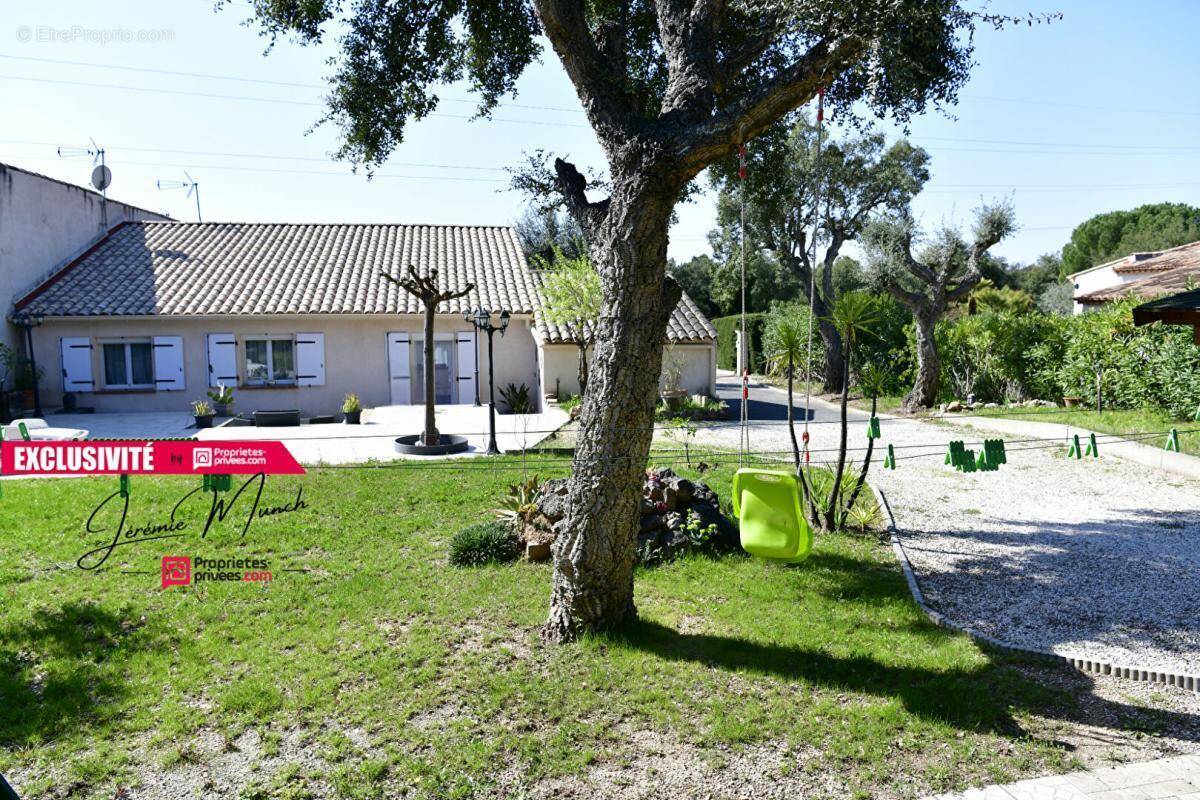 Maison à ROQUEBRUNE-SUR-ARGENS