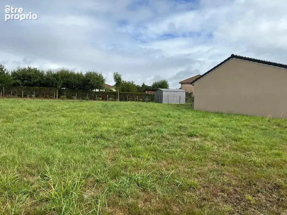 Terrain à NAUCELLES