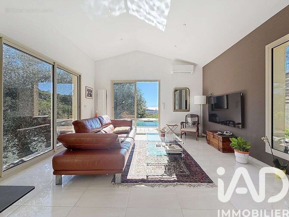 Photo 3 - Maison à SAINT-ANDRE-DE-LA-ROCHE