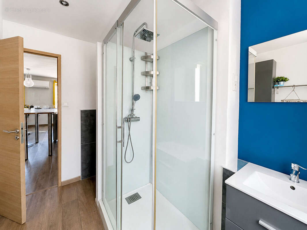 Appartement à MARSEILLE-2E