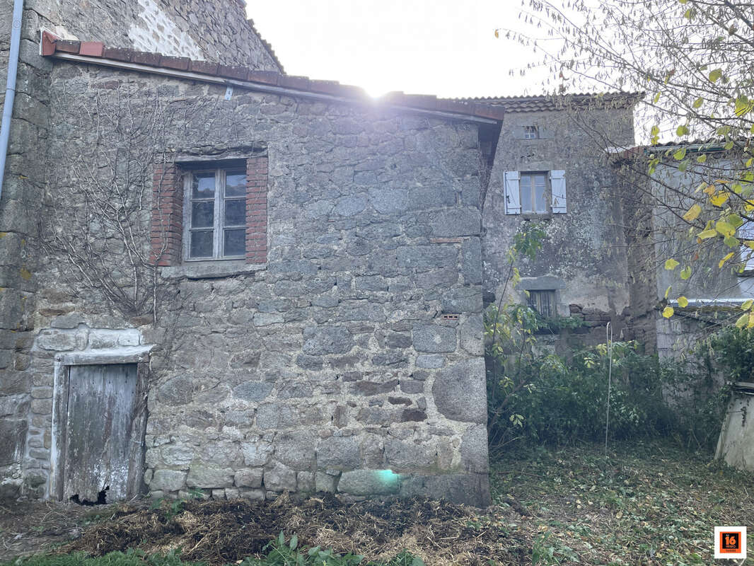 Maison à SAINT-FLOUR