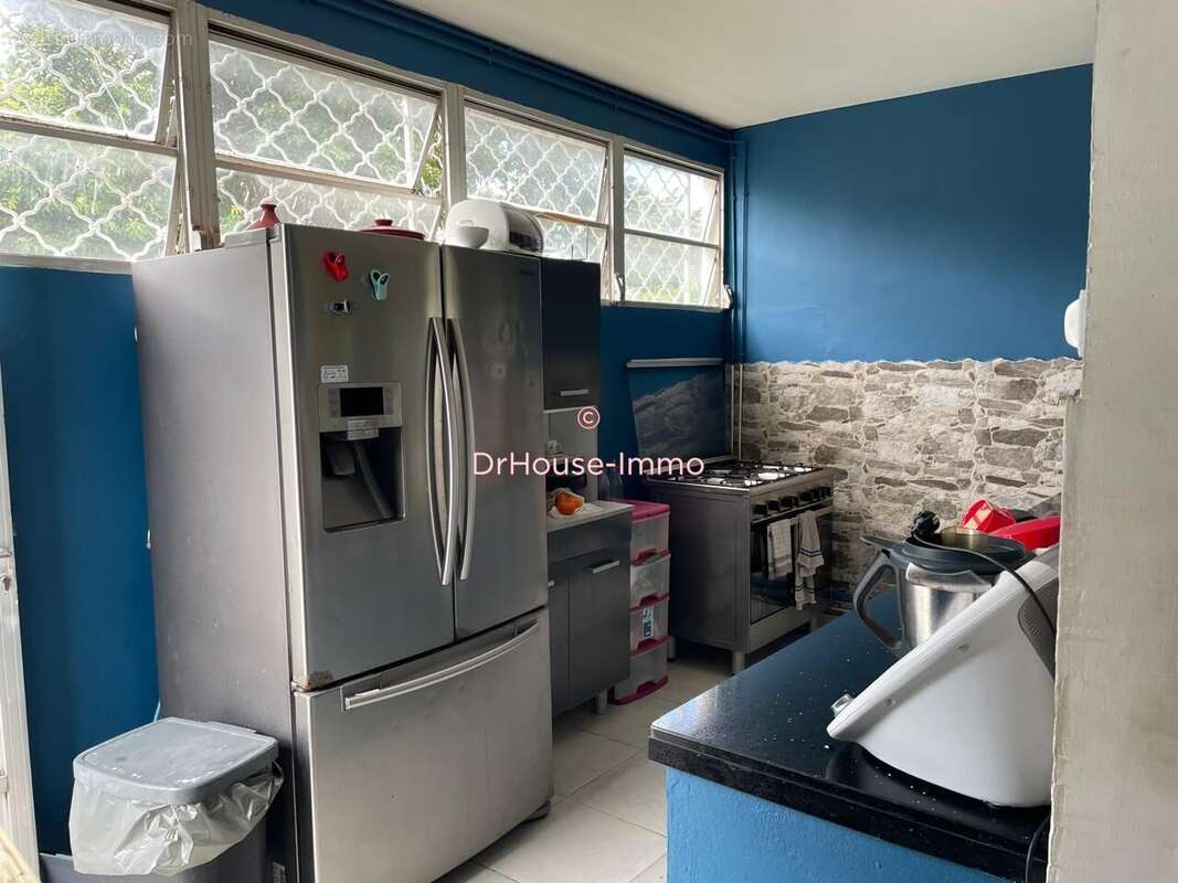 Maison 184 m² à Schoelcher  - photo 4
