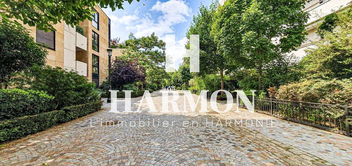 Appartement à LEVALLOIS-PERRET