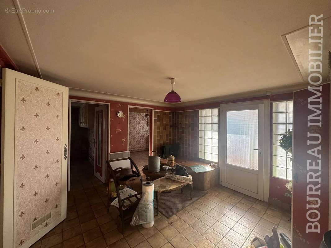 Maison à CHAMVRES