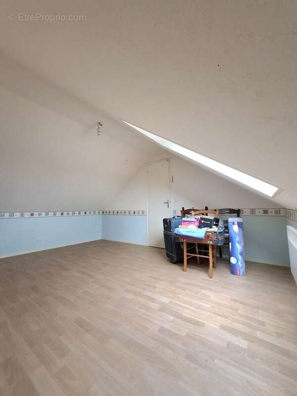 Maison 96 m² à La Bazoge  - photo 8